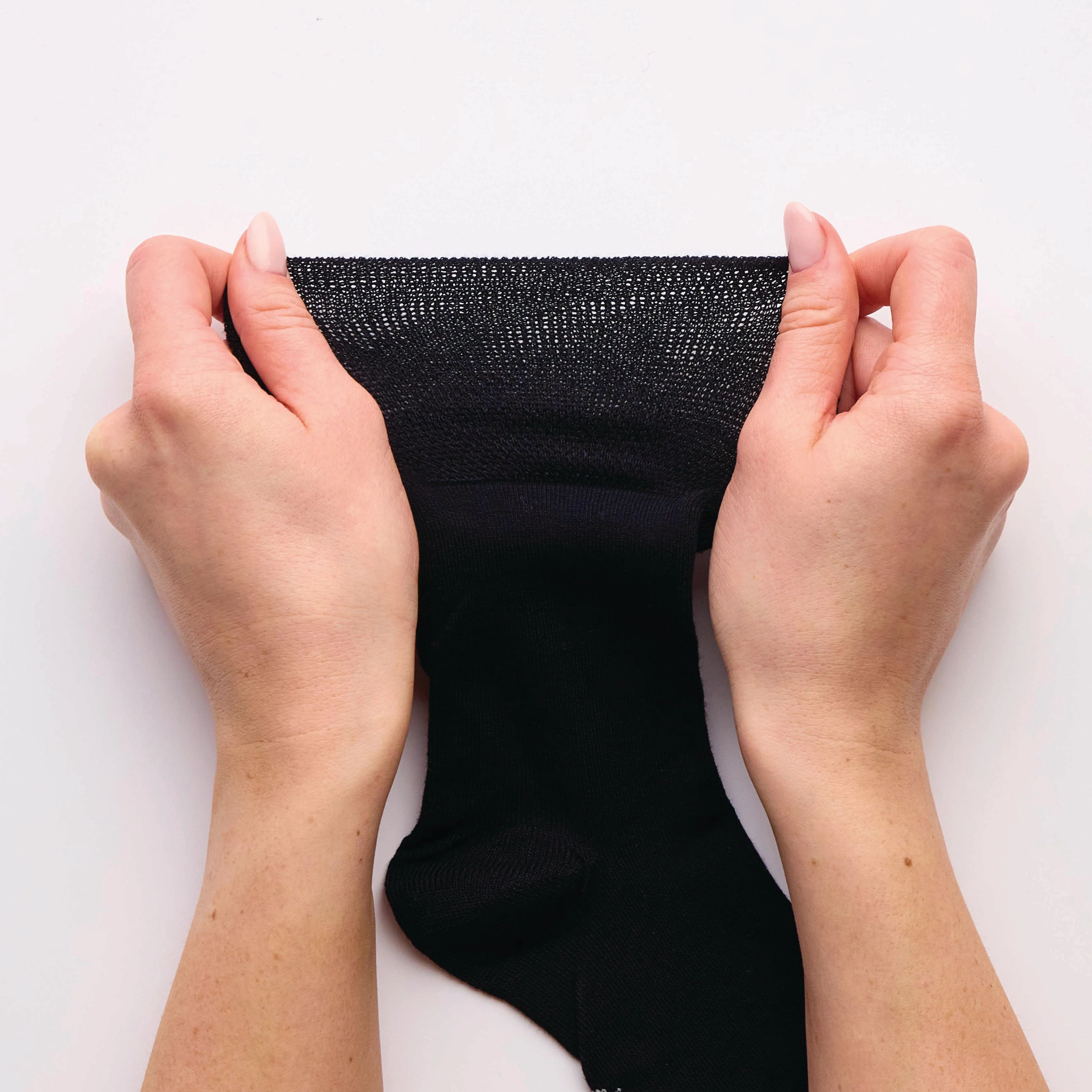 3 Pairs Ladies Bamboo Socks - Black - Image 3